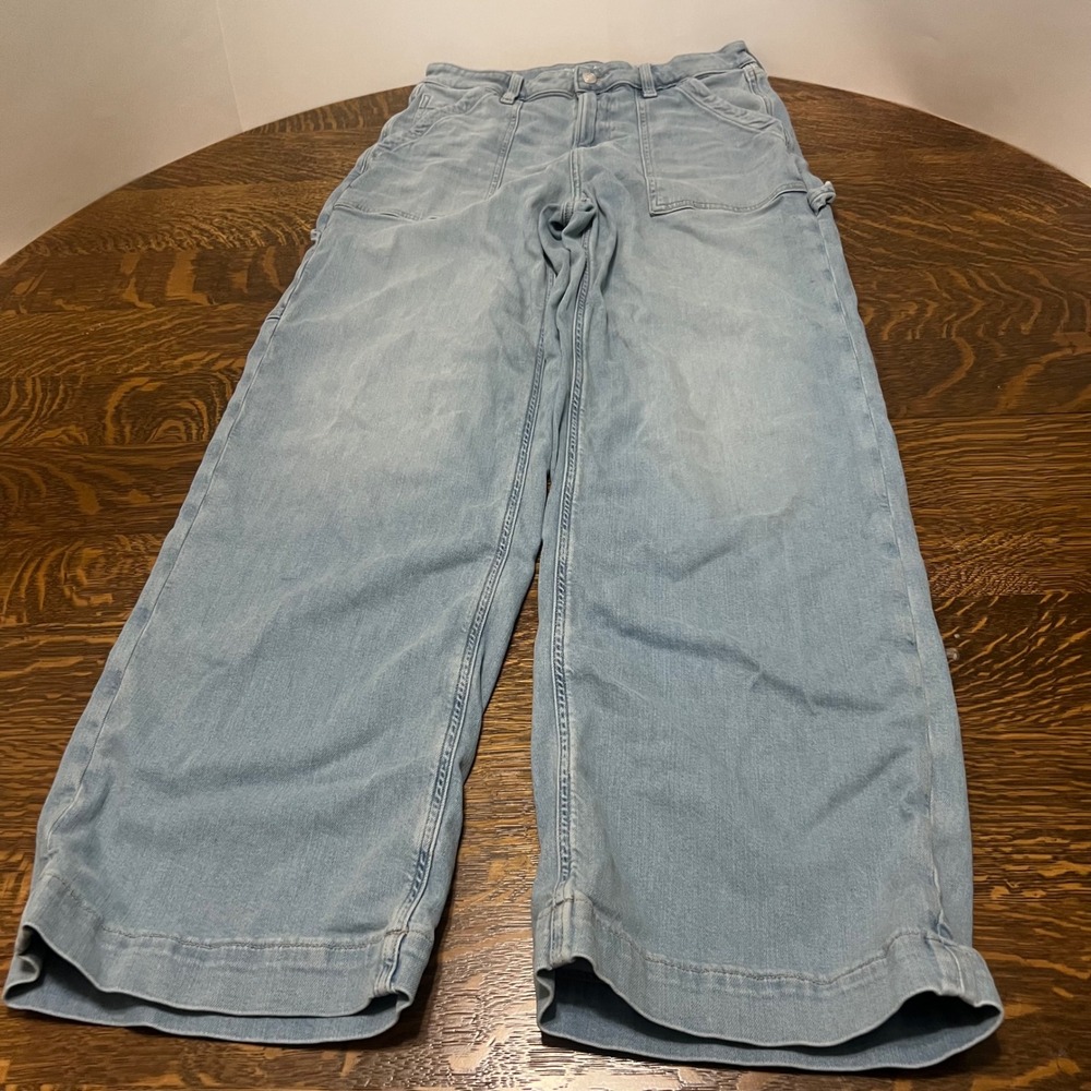 American Eagle Jeans Womens 8 Light Blue Super High Rise Baggy Wide Carpenter